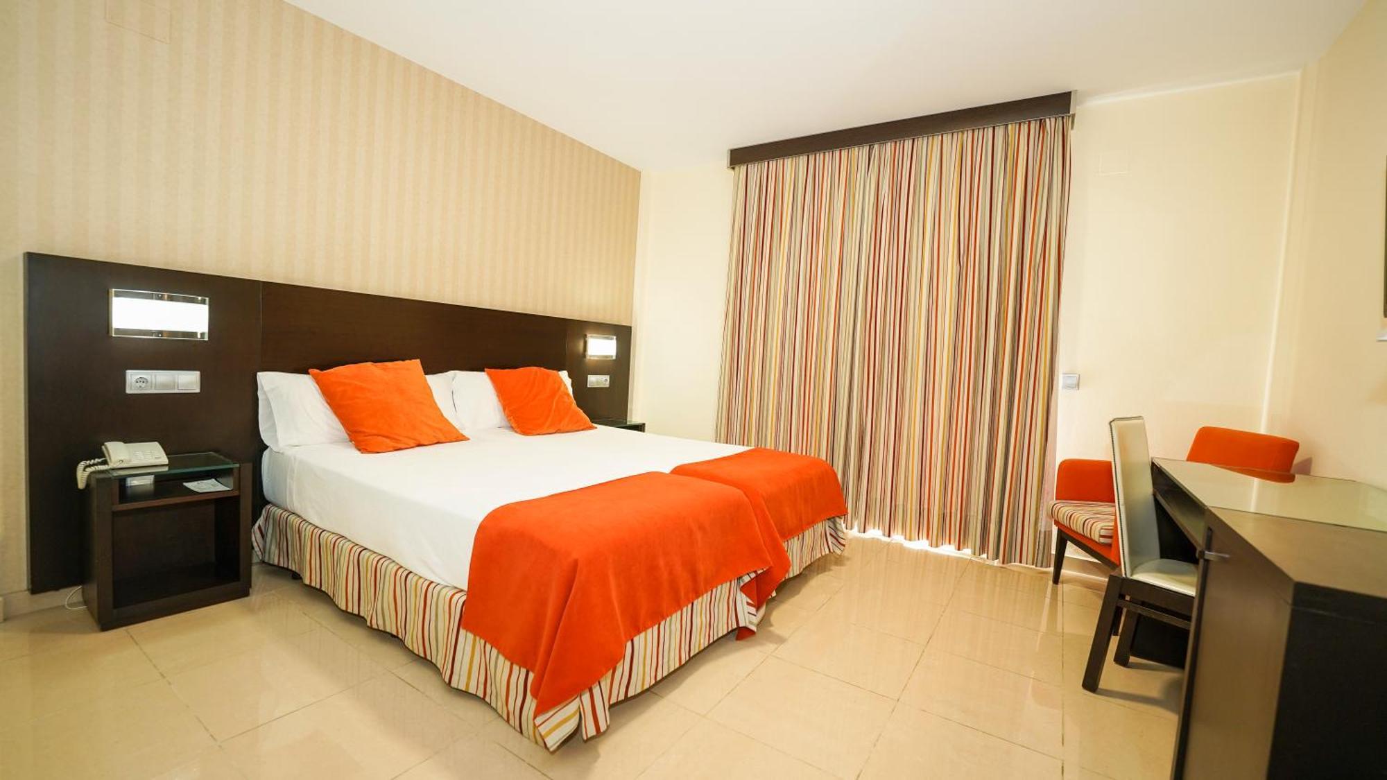 Hotel Pradillo Conil Conil De La Frontera Exteriör bild
